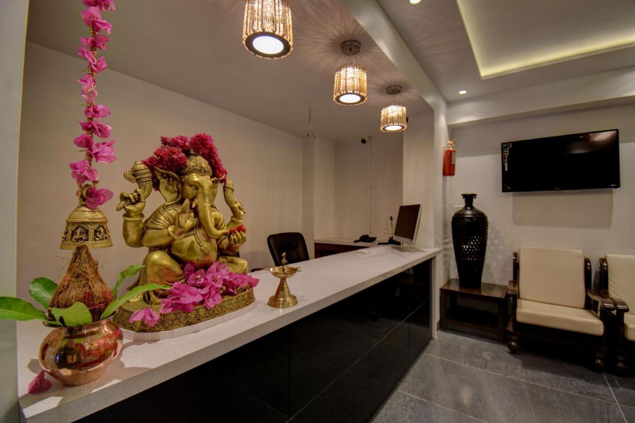 Elite Hotel Lonavala Esterno foto
