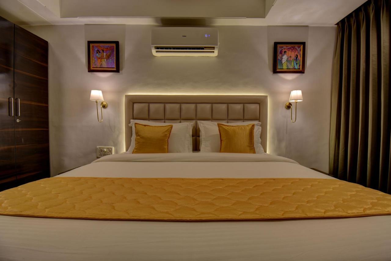 Elite Hotel Lonavala Esterno foto